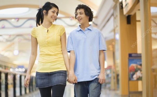我男朋友內向不主動 男朋友內向怎么辦？(2)