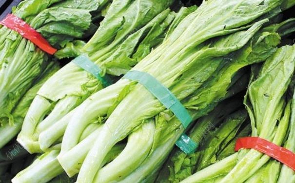 用膠帶捆綁的蔬菜甲醛超標10倍 甲醛吃多了有什么危害？(1)