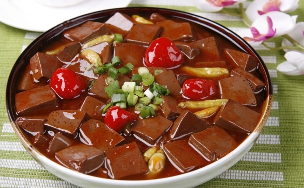 鴨血有哪些功效？鴨血的食療價值有哪些？(1)