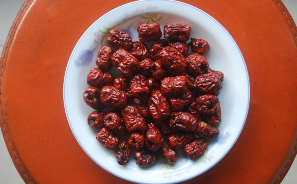 紅棗不能和什么搭配吃？紅棗養(yǎng)生小知識(shí)？(1)
