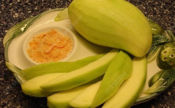 生芒果可以吃嗎？沒熟的芒果吃了會怎樣？(3)