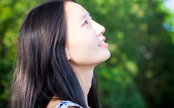 秋季養(yǎng)生喝什么茶潤肺好？秋季養(yǎng)生喝什么潤肺茶比較好呢？(1)