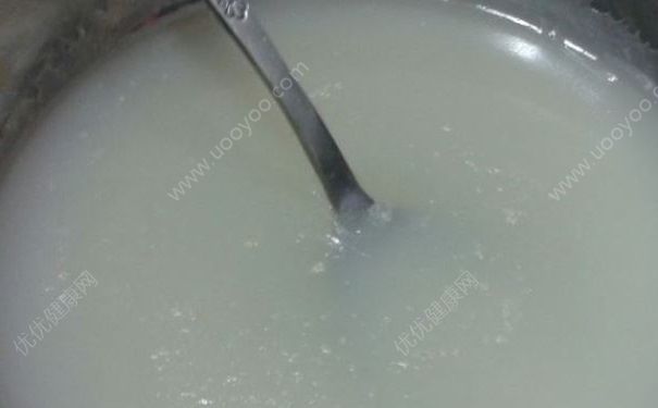 男孩靠肚皮注射米湯續(xù)命，米湯的營(yíng)養(yǎng)價(jià)值有哪些？(2)