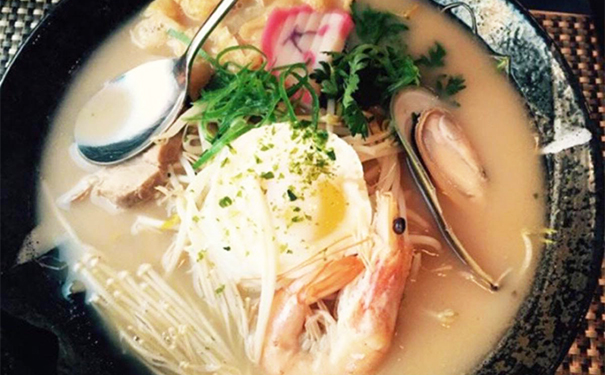食用海鮮過敏是怎么回事？吃海鮮怎么預(yù)防過敏？(1)