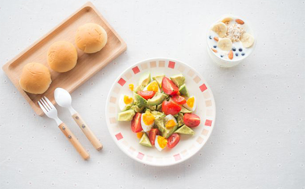 吃什么食物有助于抗衰老呢？抗衰老可以吃什么食物？(1)