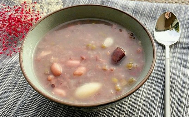 胃病飲食吃什么好？胃病飲食有哪些誤區(qū)？(1)