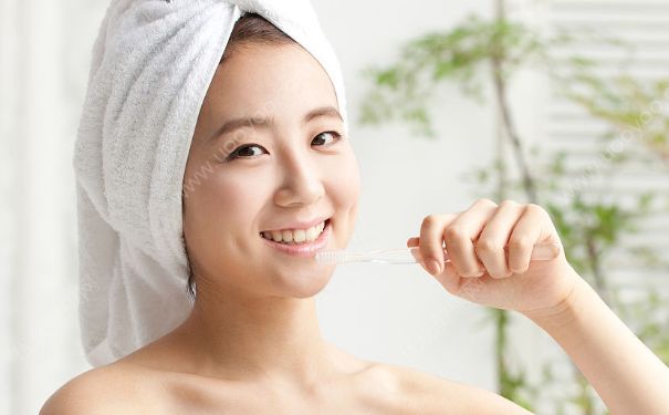 冬季保護(hù)皮膚的誤區(qū)有哪些？冬季護(hù)膚有什么錯(cuò)誤之處？(1)