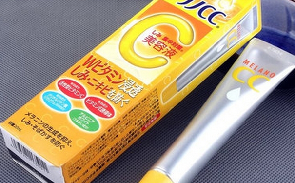 樂敦cc美容液怎么用？樂敦cc美容液使用步驟(1)