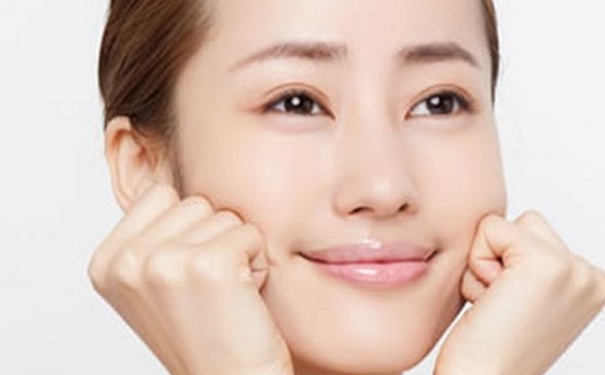 敷完面膜臉發(fā)紅發(fā)熱怎么回事？敷完面膜臉發(fā)紅發(fā)熱怎么辦？(1)