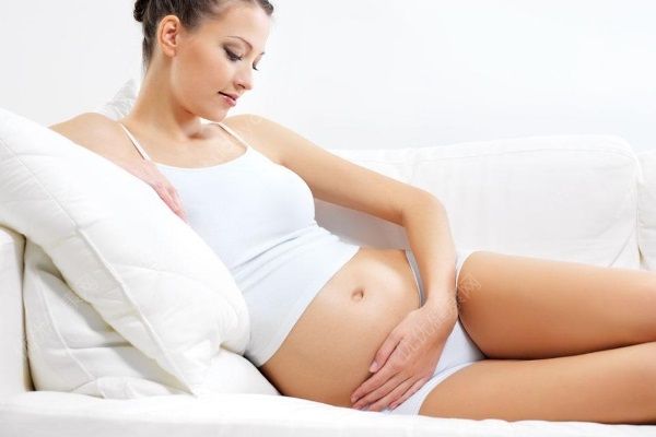 熊黛林孕肚出街，孕婦出行要注意什么？(3)