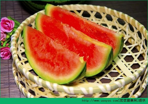 夏天吃什么水果最補(bǔ)水？夏天補(bǔ)水吃什么水果？(2)