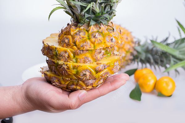 菠蘿發(fā)黑能吃嗎？菠蘿發(fā)黑吃了會怎么樣？(1)
