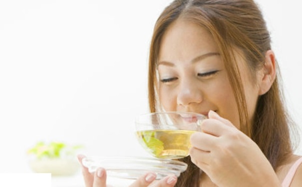 哪些食物能夠美白牙齒？保護(hù)牙齒健康吃什么？(1)