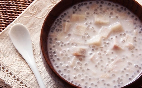 清肺潤肺吃什么好？養(yǎng)肺潤喉食譜有哪些呢？(1)