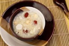 蓮子的食療方有哪些？蓮子有哪些食療作用？[圖]