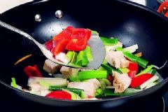 炒菜有什么錯誤的方法？炒菜時有什么誤區(qū)？[圖]