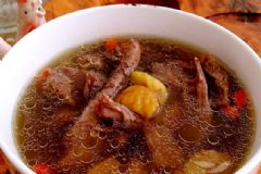 燉鴿子湯放什么最營(yíng)養(yǎng)？怎么燉鴿子湯最好喝？[圖]