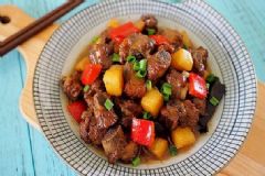 黃豆醬燜排骨怎么做好吃？黃豆醬燜排骨的做法[圖]