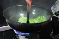 怎么炒菜會導(dǎo)致營養(yǎng)流失？烹飪壞習(xí)慣有哪些？[圖]
