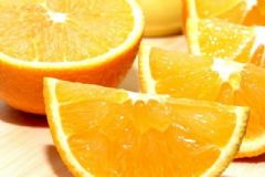 冰糖燉臍橙的做法是怎樣的？冰糖燉臍橙怎么做？[圖]