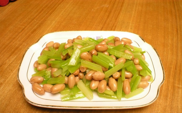 芹菜不能和什么食物一起吃？芹菜不能與什么同食？(1)