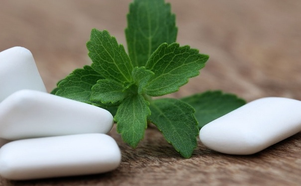 嚼口香糖對(duì)牙齒好嗎？口香糖嚼多久對(duì)牙齒好？(1)