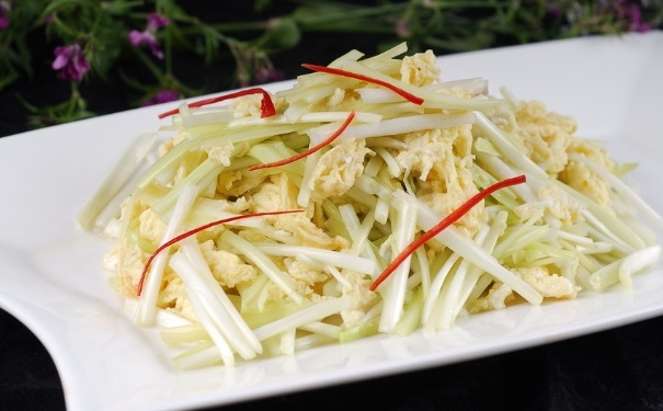 孕婦吃韭黃好不好？食用韭黃有什么功效？(1)