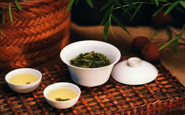冬天養(yǎng)生適合喝什么茶？冬天喝什么茶養(yǎng)生？(1)