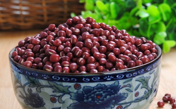 紅豆屬于熱性還是涼性 ？吃紅豆可以活血補(bǔ)血嗎？(1)