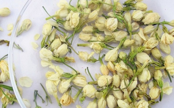 茉莉花茶的飲用方法是什么？茉莉花茶和什么搭配好？(1)