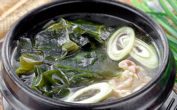 手腳冰涼吃什么食物？手腳冰涼吃什么能緩解？(1)