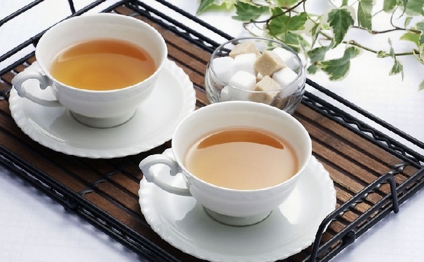 春天喝什么茶養(yǎng)生保健好？紅茶綠茶各有什么好處？(1)
