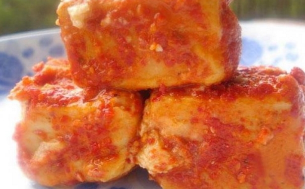 常吃豆腐乳的好處和壞處有哪些？常吃豆腐乳預(yù)防老年癡呆嗎？(1)