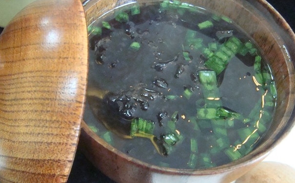 紫菜湯做法有哪些？紫菜湯養(yǎng)生的功效是什么？(1)