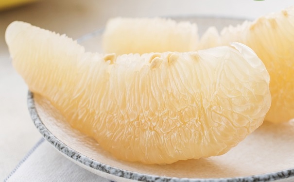 吃柚子會(huì)不會(huì)胃疼？吃柚子胃疼了咋辦？(1)