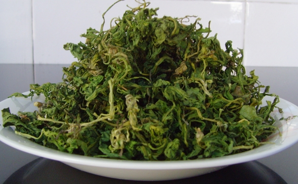 薺菜的根能不能吃呢？吃薺菜的根有什么好處？(1)
