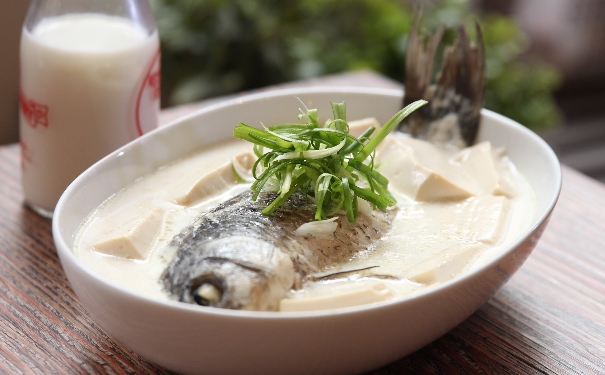三高人群能喝魚頭湯嗎？三高人群喝魚頭湯好嗎？(1)