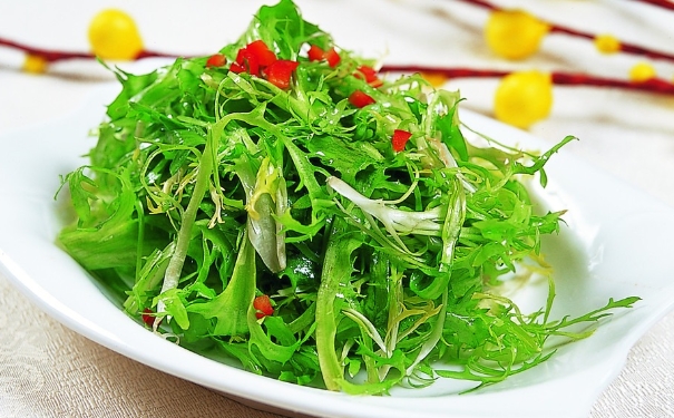 茼蒿的做法？茼蒿菜的功效？(1)