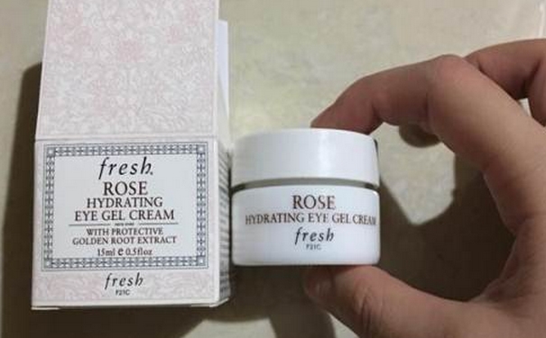 眼霜用完之后要洗嗎？眼霜用多久才有效果？(1)