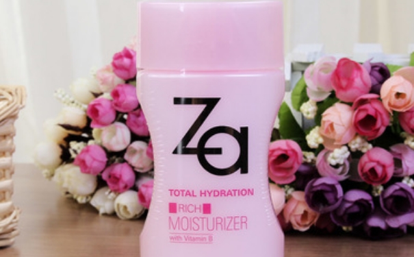 za乳液怎么樣？za姬芮乳液好用嗎怎么用？(1)