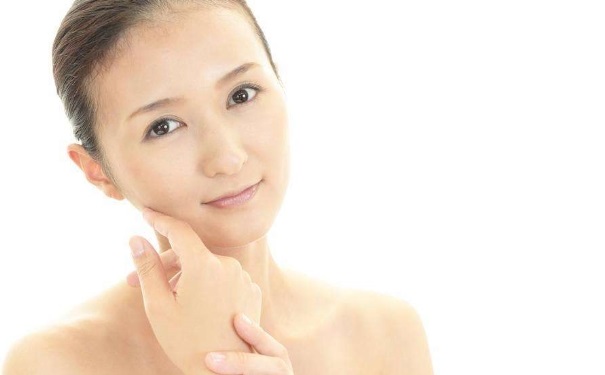冬季皮膚干燥發(fā)癢是什么原因？哪些習(xí)慣會(huì)導(dǎo)致冬季皮膚發(fā)癢？(1)