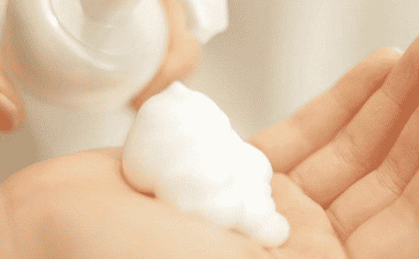護(hù)膚的隱患有哪些？怎么解決常見(jiàn)的肌膚問(wèn)題？(1)