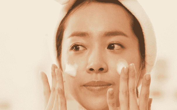 女人哪些部位需要保濕？女人保濕補(bǔ)水的方法有哪些？(1)