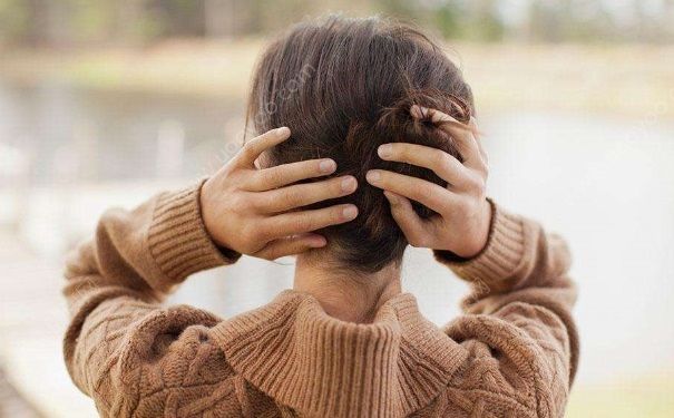 為什么冬天容易掉頭發(fā)？冬天掉頭發(fā)多怎么辦？(4)