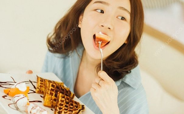 女人如何正確的補(bǔ)鈣？這兩個(gè)時(shí)間補(bǔ)鈣效果最明顯(3)