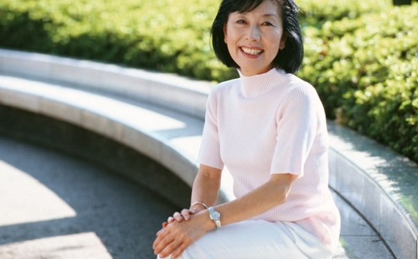 女人絕經(jīng)后的保養(yǎng)方法有哪些？女性絕經(jīng)后如何調(diào)理身體？(1)