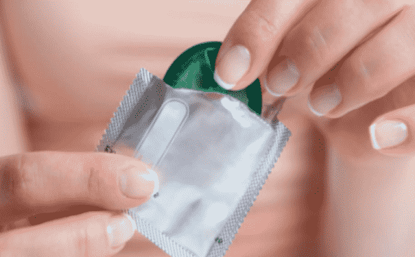 哺乳期間正確的避孕方式有哪些？安全套的注意事項是什么？(1)