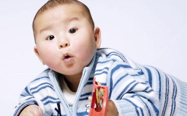 寶寶冬季如何護(hù)理？冬季就該這么照顧寶寶！(3)