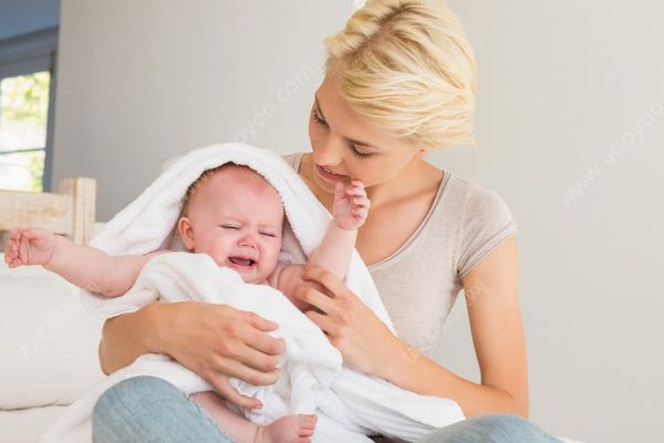 女人為什么會(huì)產(chǎn)后抑郁？產(chǎn)后抑郁的具體表現(xiàn)？(3)