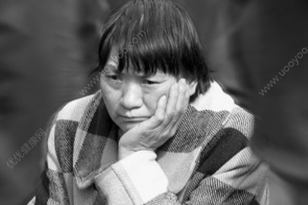 怎么看自己進(jìn)入更年期沒？專家教您自我判斷是否進(jìn)入了更年期(3)